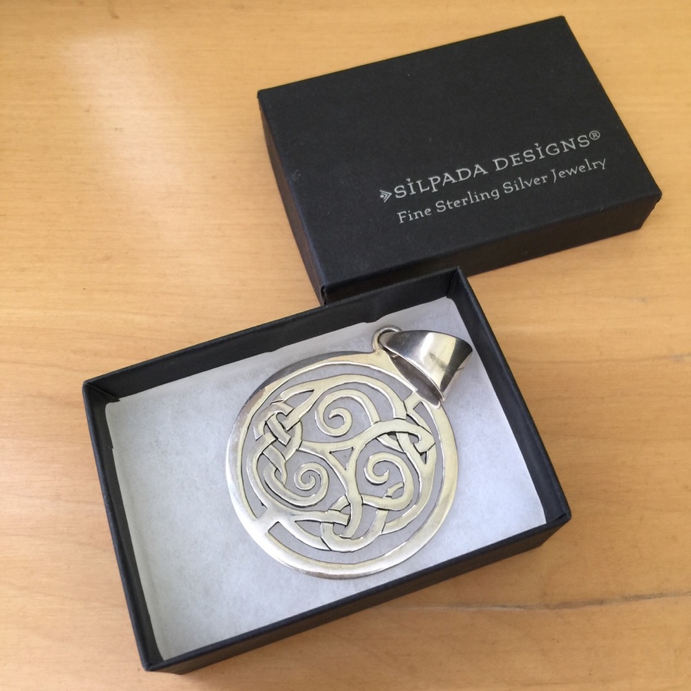 Silpada retired pendant.